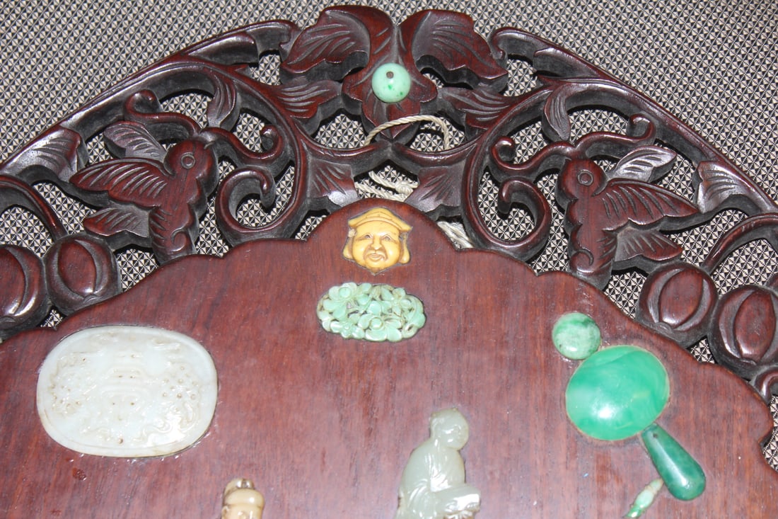 An Antique Chinese Jade/Hardstone Plaque - 2