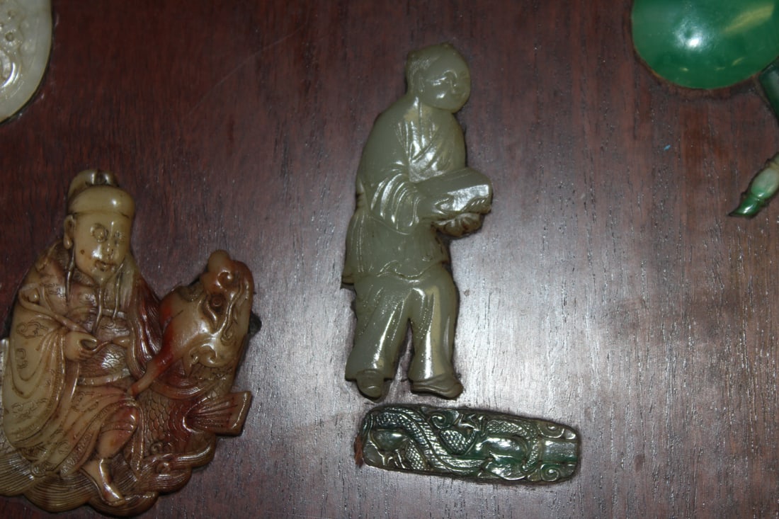 An Antique Chinese Jade/Hardstone Plaque - 6
