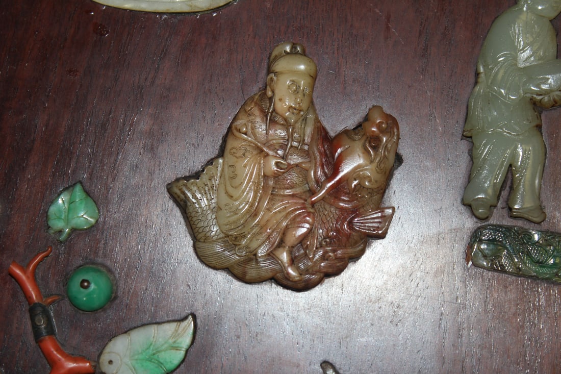 An Antique Chinese Jade/Hardstone Plaque - 7