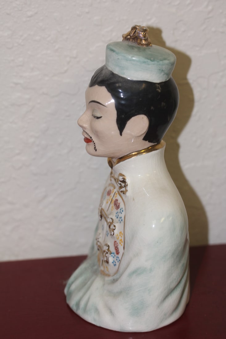 Retro Oriental Style Ceramic Figure - 3