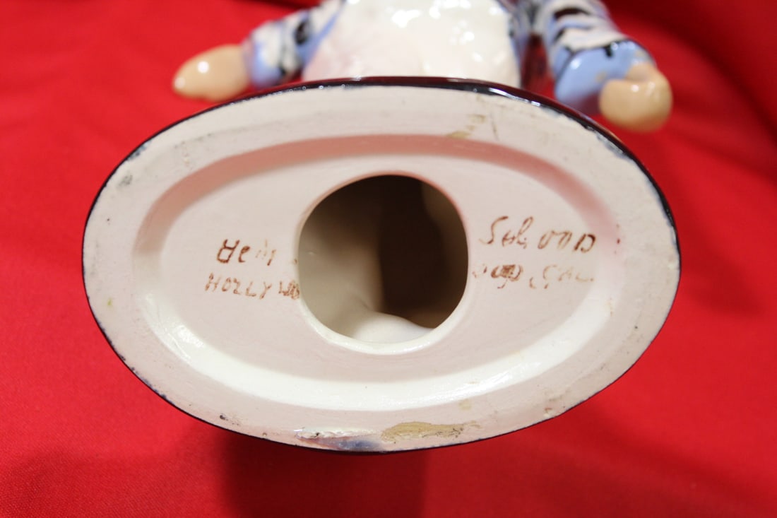 A California Pottery Figurine - 9