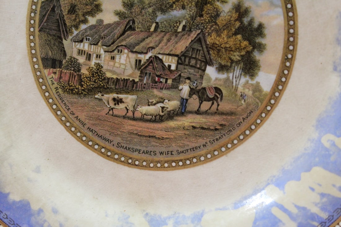 A Scenic Vintage Plate - 3
