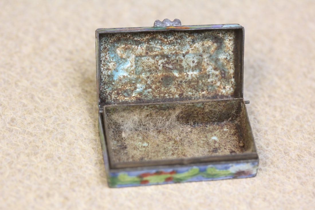 Small Enamel Dragon Chinese Trinket Box - 5