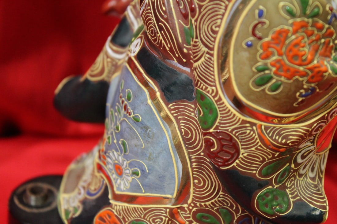 A Japanese Kutani Figurine - 11