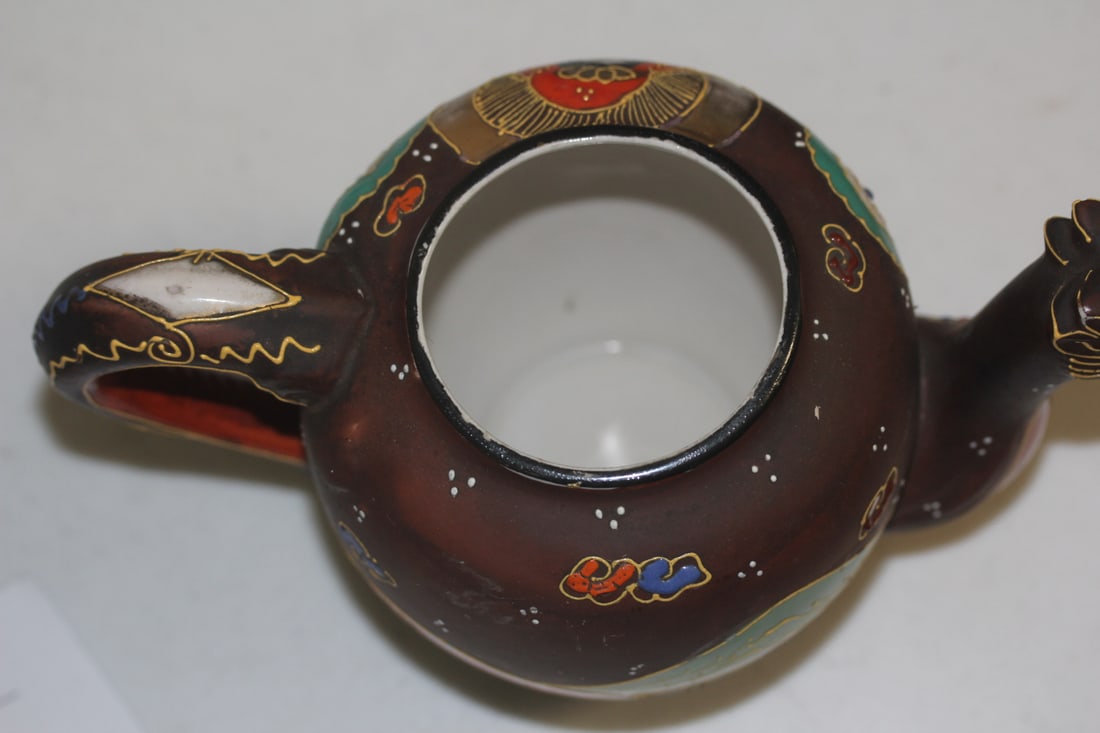 Japanese Geisha Girl and Dragon Teapot - 5