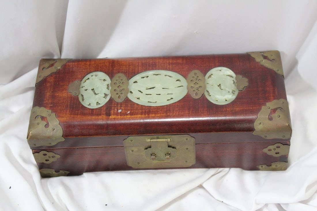A Chinese Rosewood and 3 Jades Jewelry Box: overall= 9 3/4" across