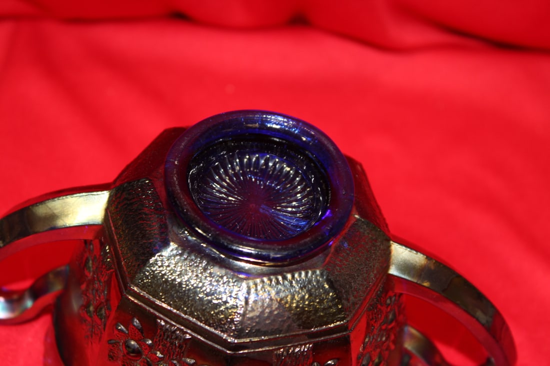 A Carnival Glass Cup - 5