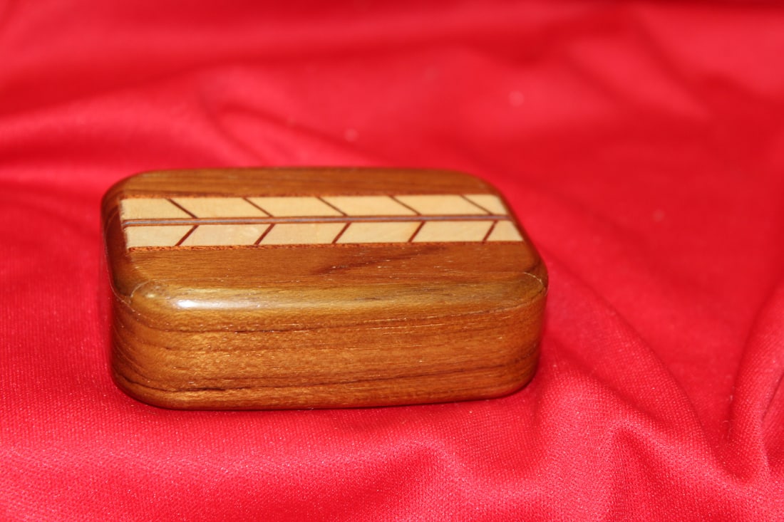 An Inlaid Wooden Slide Trinket Box - 2