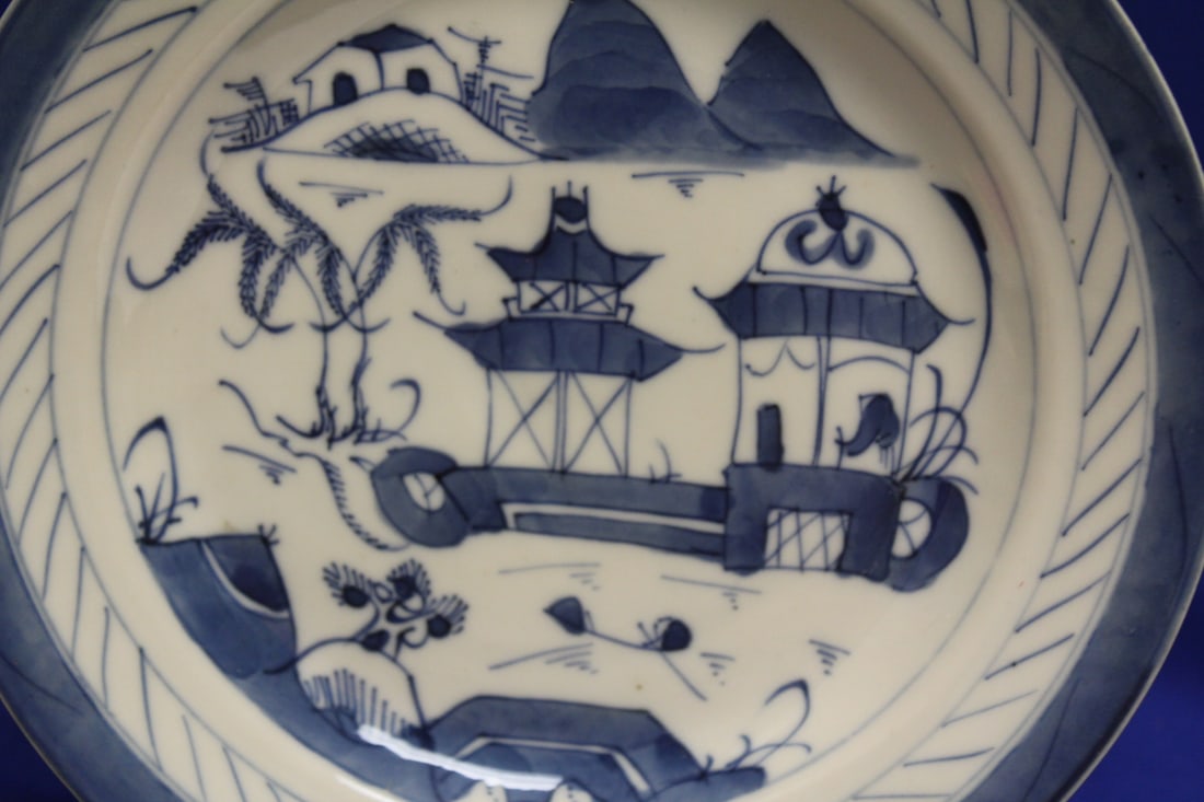 An Antique Chinese Canton Plate - 4
