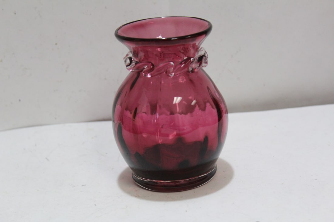 A Cranberry Glass Vase - 2