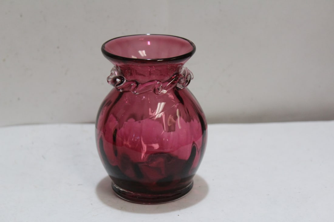 A Cranberry Glass Vase - 3