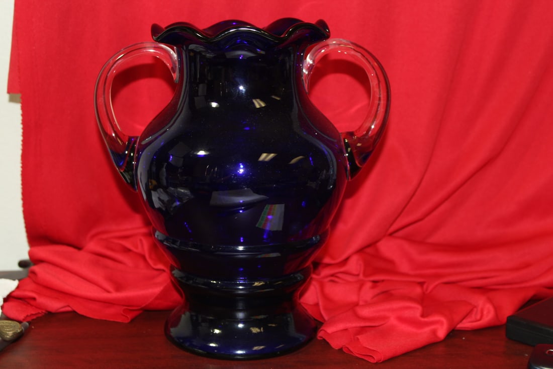 A Cobalt Blue Glass Urn - 2