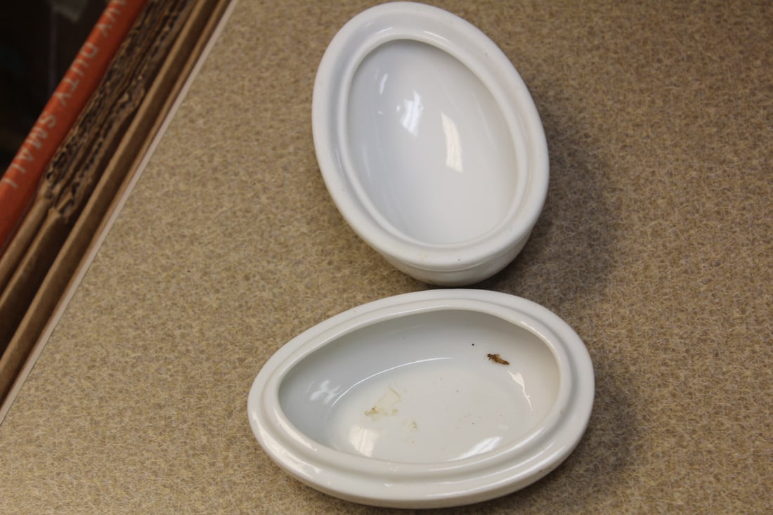 Baranyk Egg Form Ceramic Trinket Box - 2