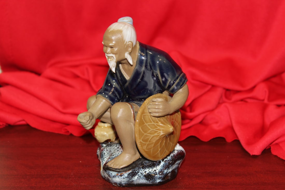 A Chinese Pottery Figurine - 2