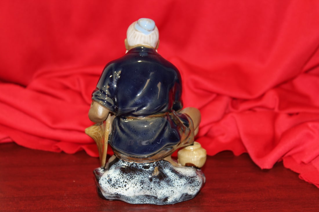 A Chinese Pottery Figurine - 3
