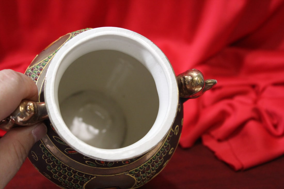 A Vintage Japanese Satsuma Vase - 6