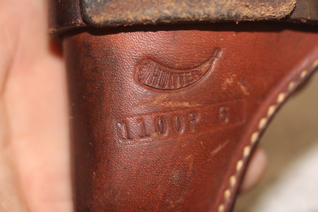 A Hunter Leather Gun Holster - 3