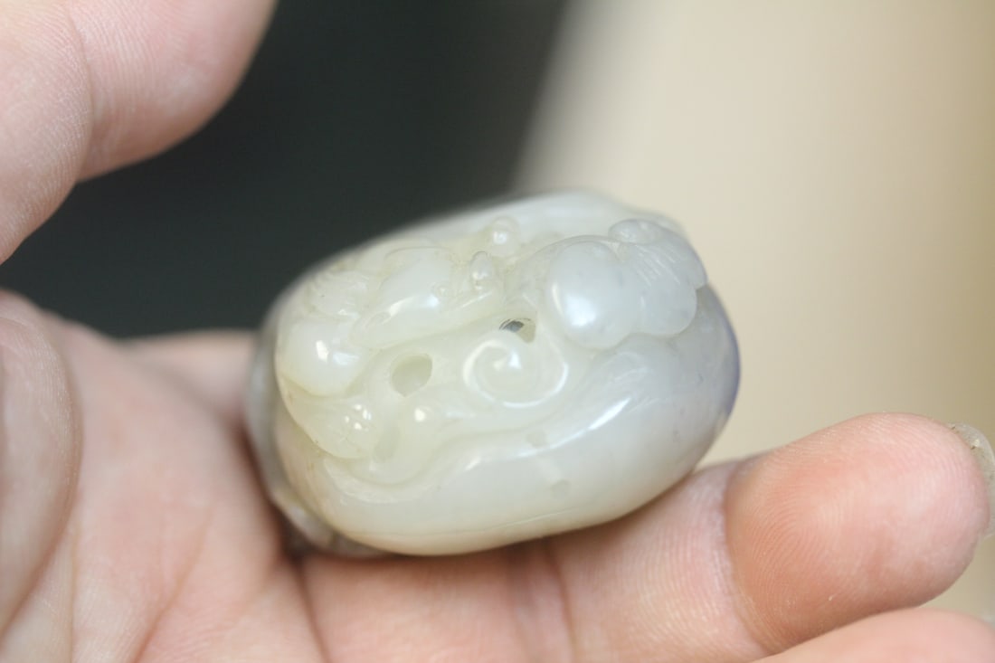 Chinese Carved Jade Snuff Bottle - 5