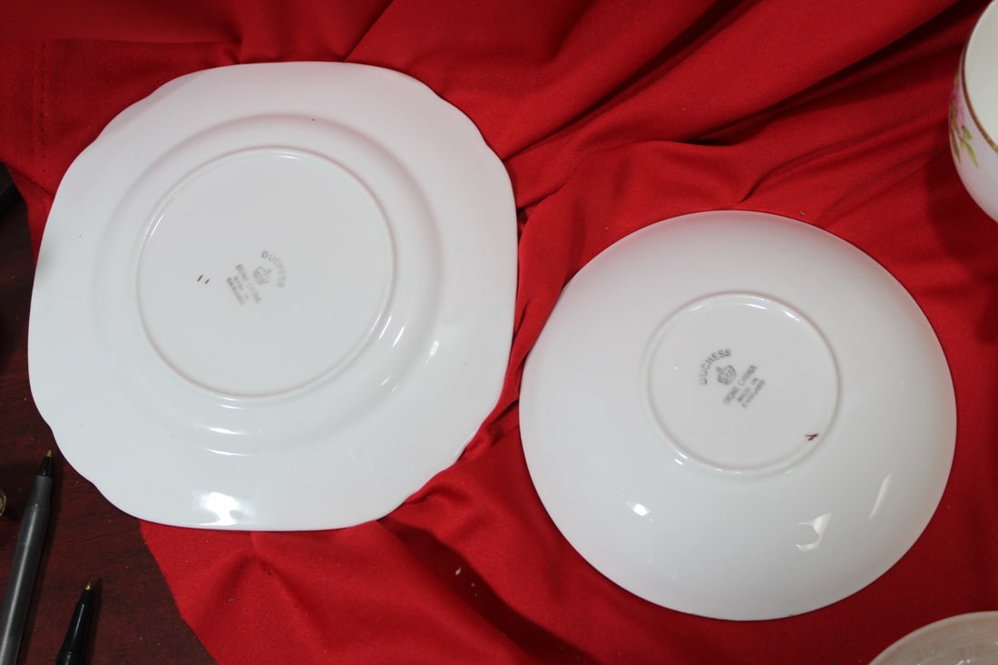 Set of 3 Duchess Cup, Saucer and Bread Plate - 4