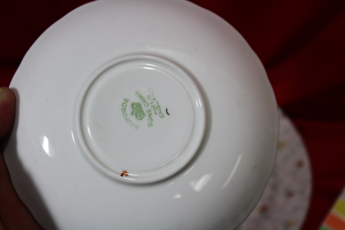 A 3 Piece Radfords Bone China Set - 5