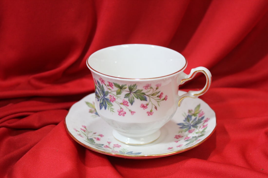 A Queen Ann Cup and Saucer - 3