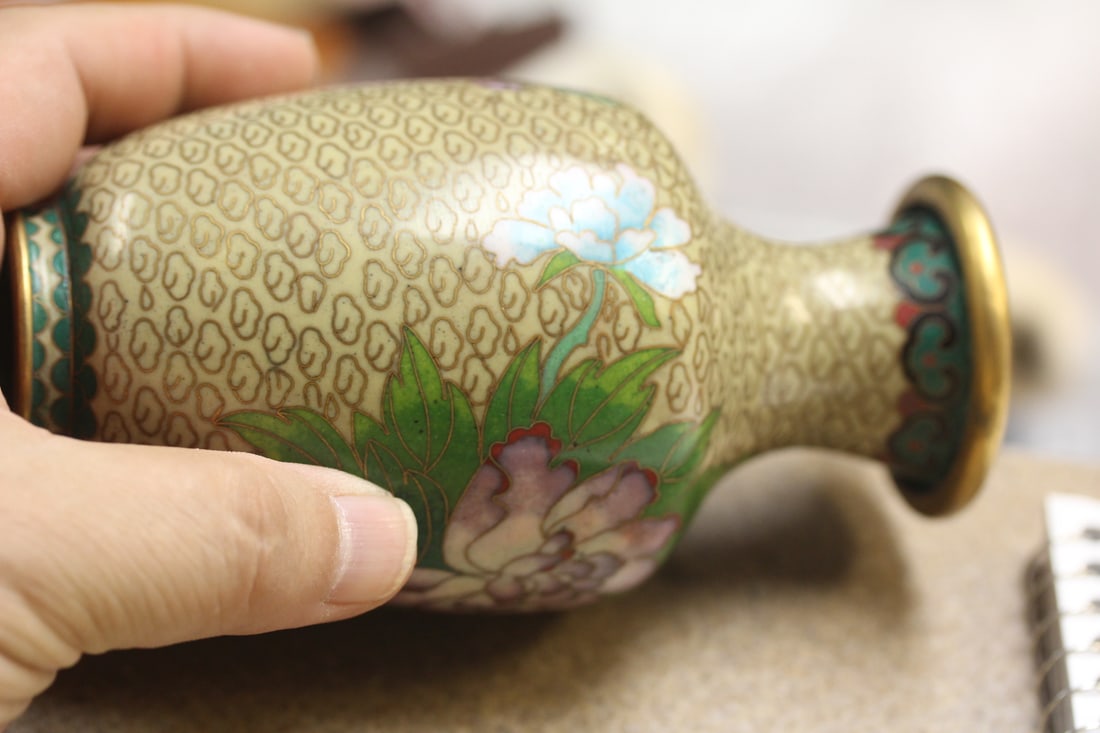 Small Cloisonne Vase - 3
