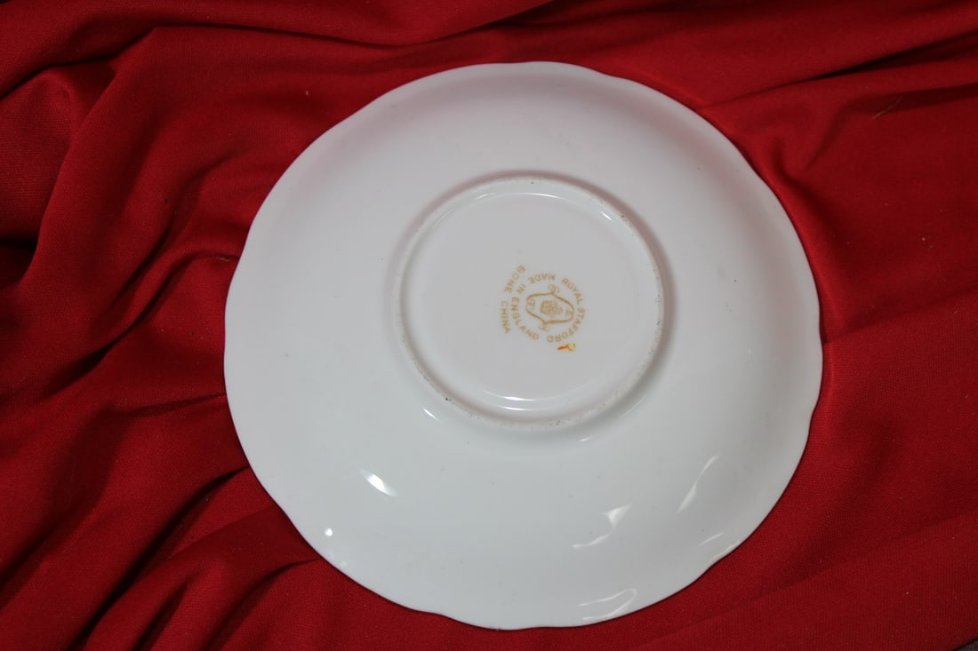 A Sroyal Stanford Bone China Cup and Saucer - 7