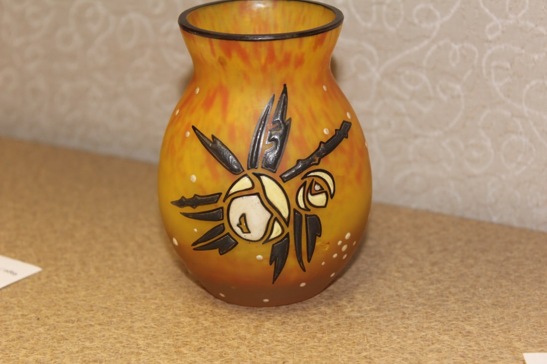 Small Signed Artglass Vase: signed Delatte Nancy French - 3 3/4" tall