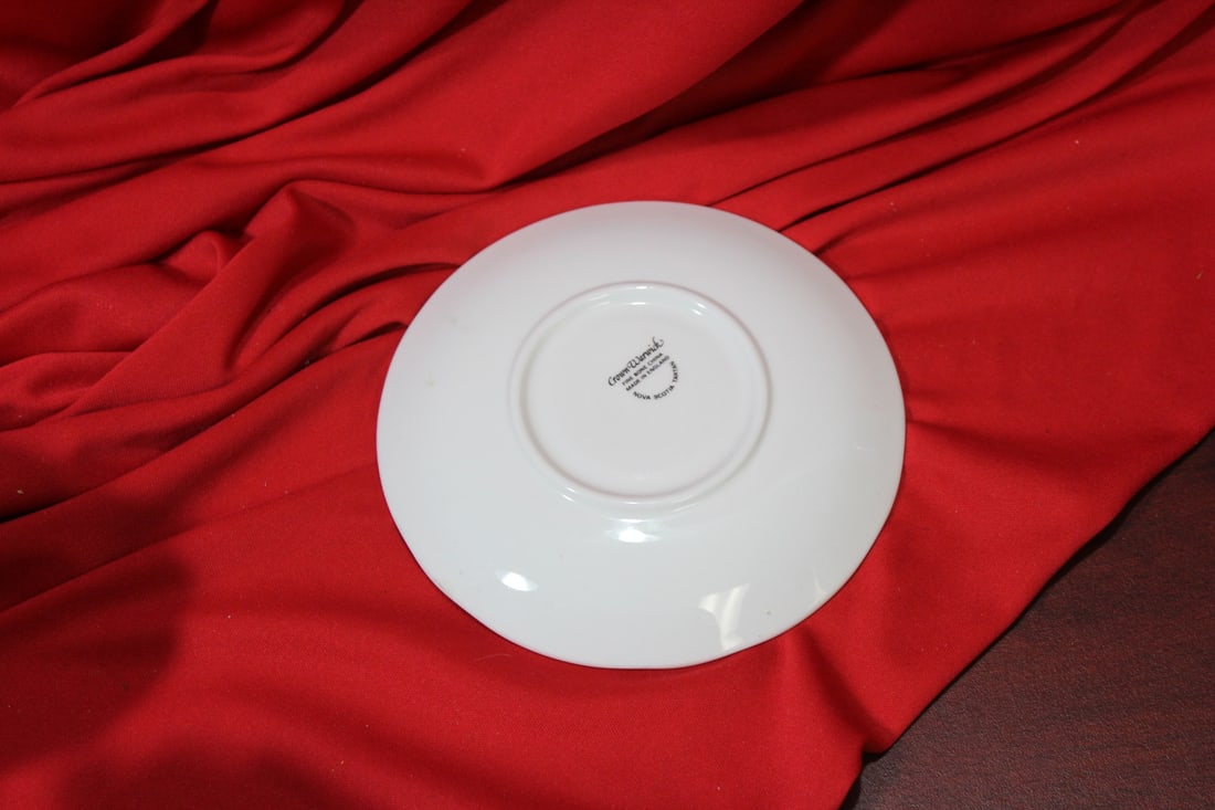 A Rare Crown Warwick Nova Scotia Cup and Saucer - 7