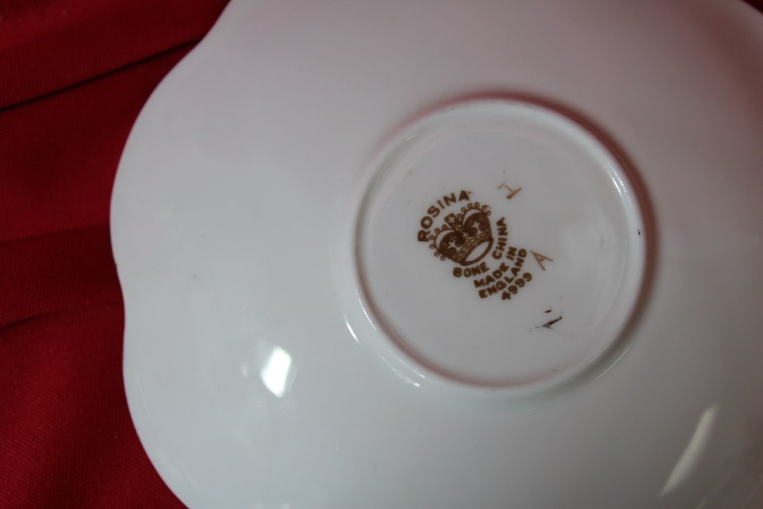 An English Rosnia Bone China Cup and Saucer - 8