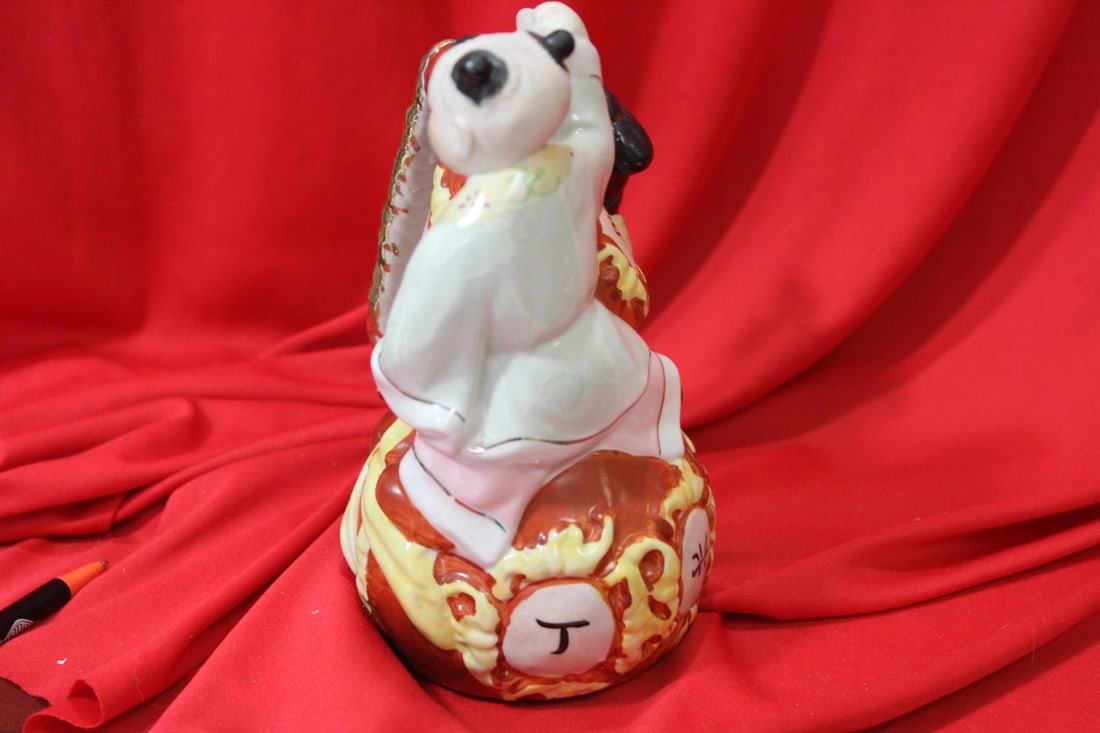 A Chinse Boy and Girl Figurine - 2