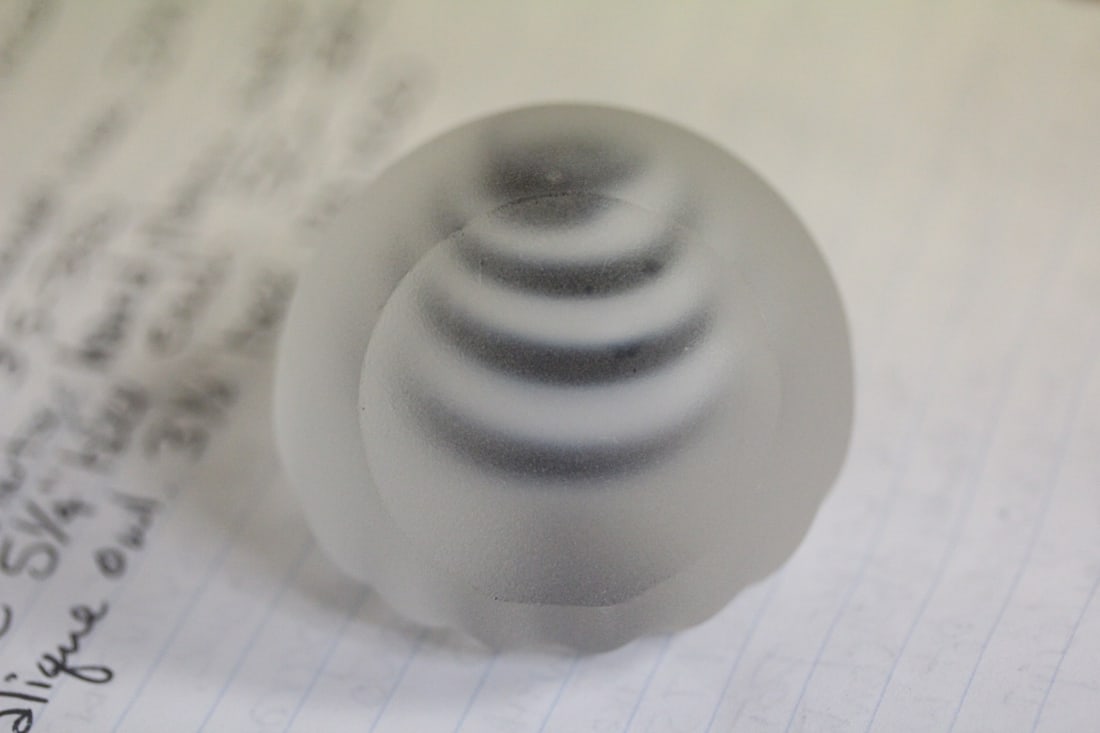Beautiful Art Glass Paperweight - 2