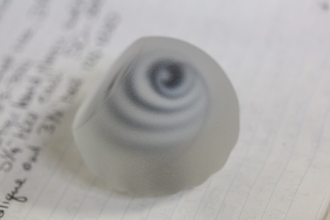 Beautiful Art Glass Paperweight - 3