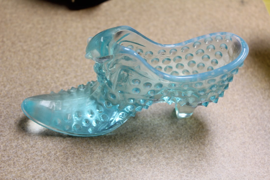 Fenton Hobnail Glass Shoe Planter: 5 1/2" across