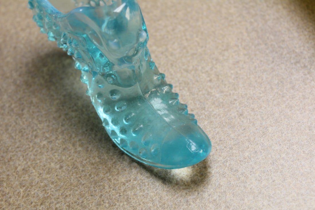 Fenton Hobnail Glass Shoe Planter - 4