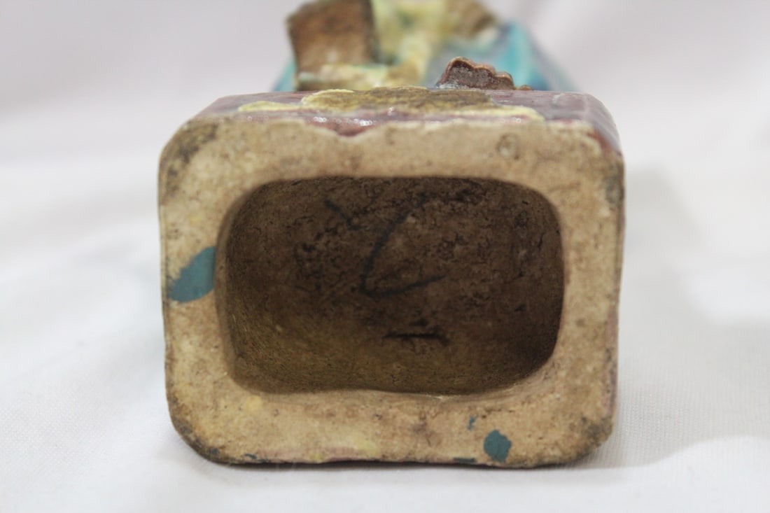 An Antique Chinese Clay Figurine - 8