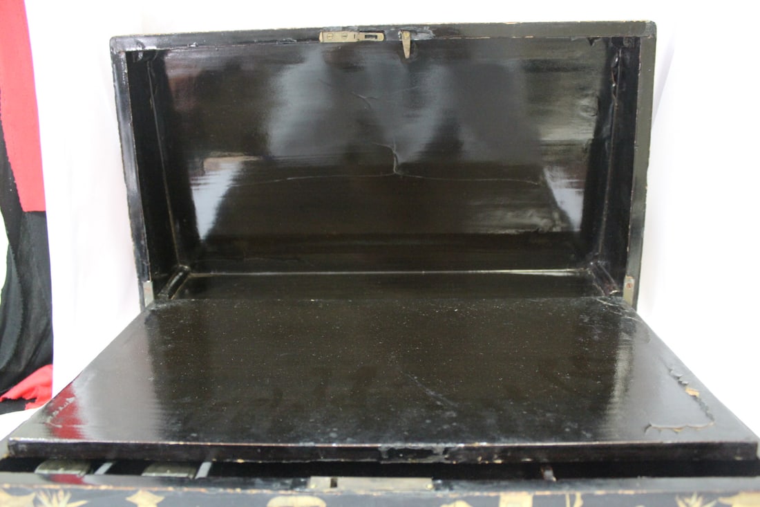 A Chinese Export Lap Desk - 10