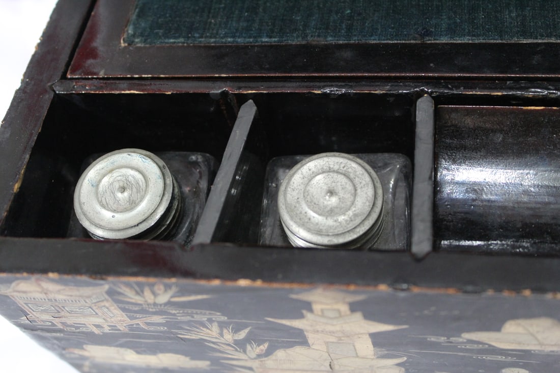 A Chinese Export Lap Desk - 7
