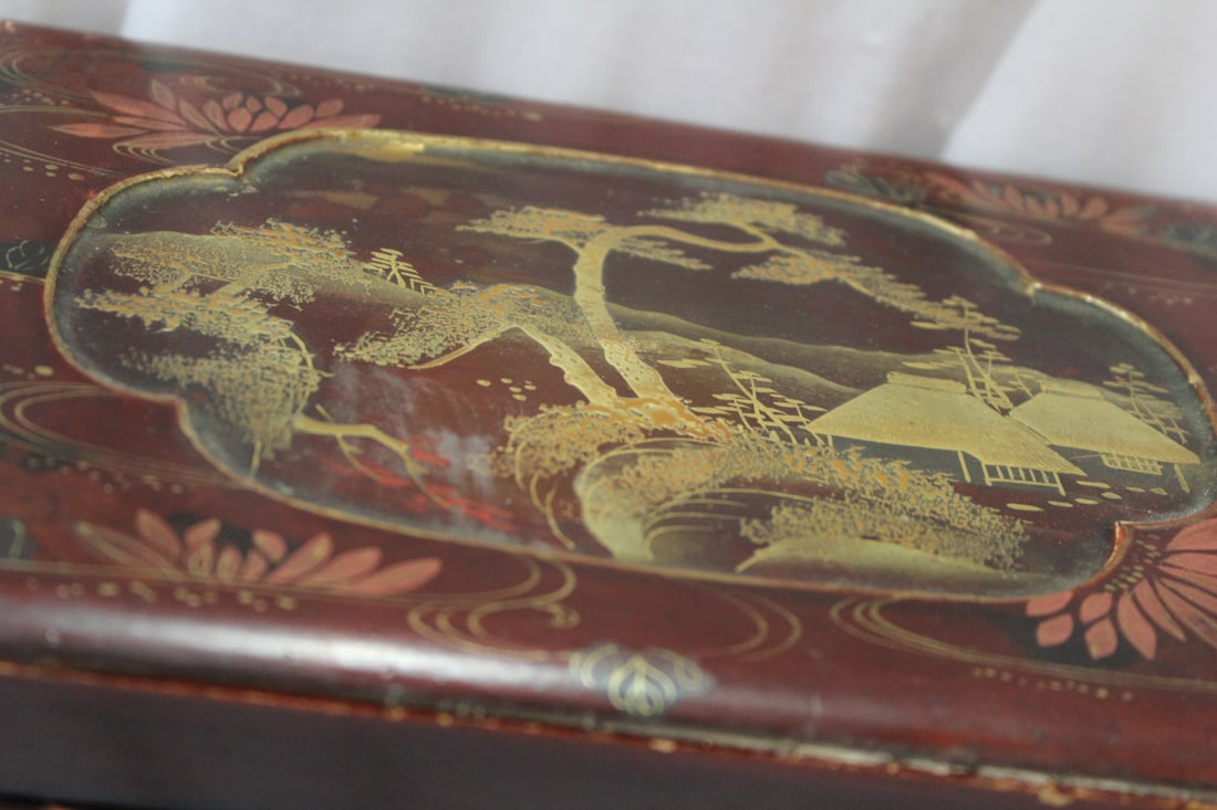 A Vintage Japanese Lacquer Box - 3