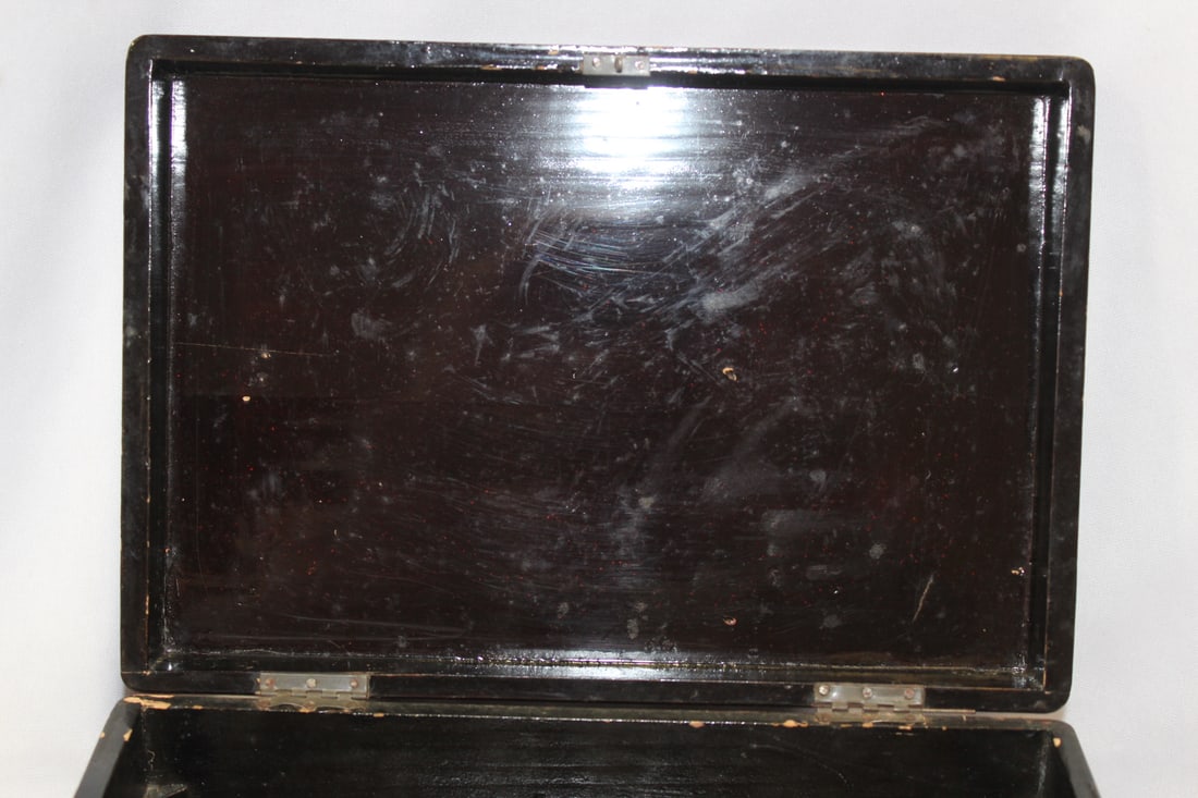 A Vintage Japanese Lacquer Box - 7