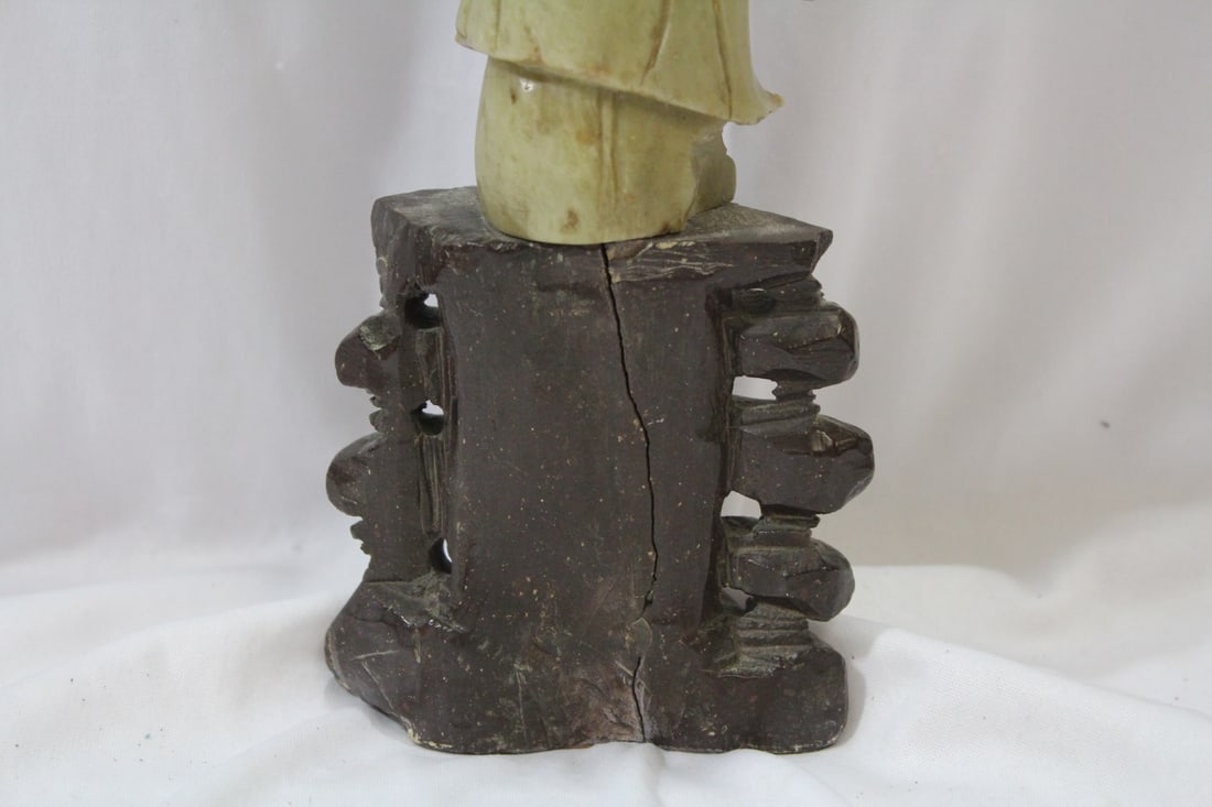 A Large Soapstone Figurine - 7