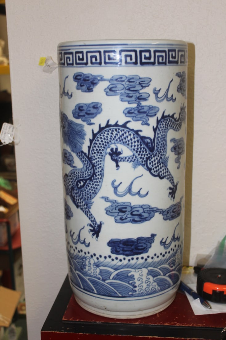 Chinese Twin Dragon Motif Umbrella Stand - 3