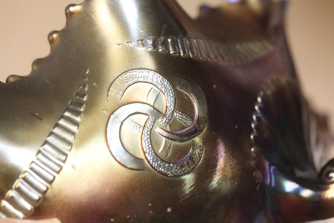 Carnival glass bowl - 7
