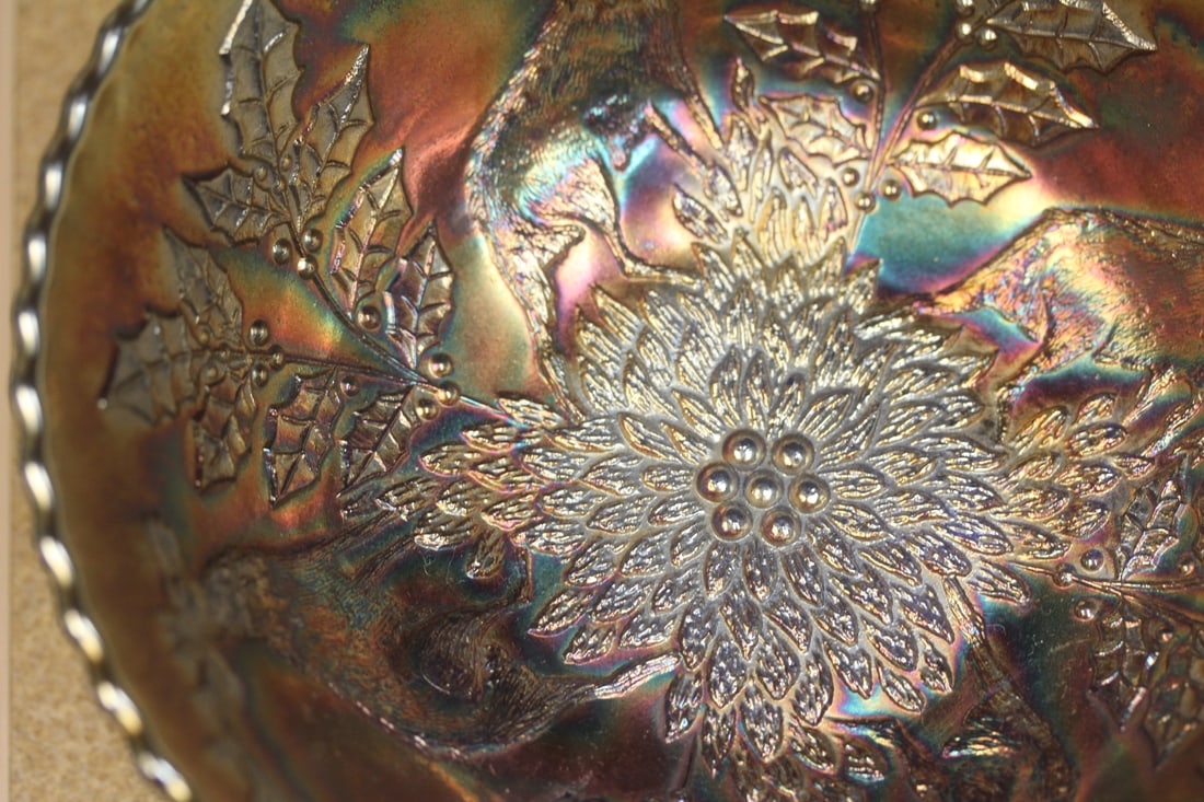 Carnival glass bowl - 3