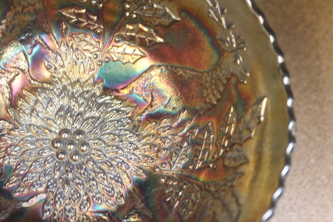 Carnival glass bowl - 4