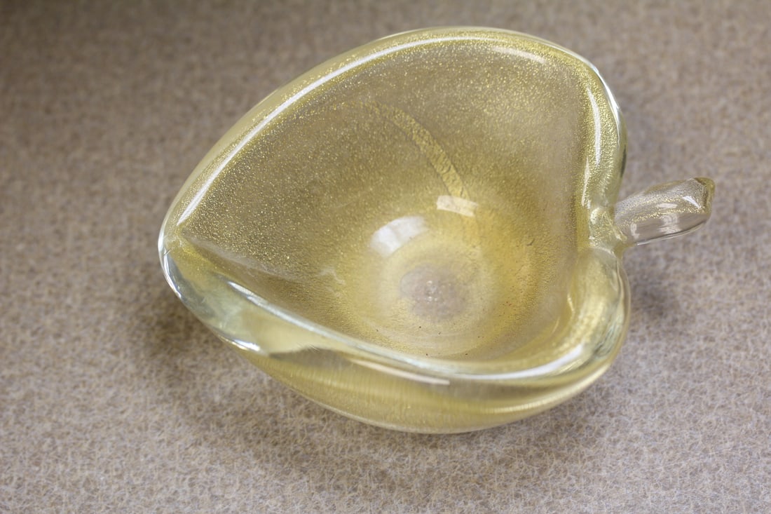 Murano leaf bowl: 5 3/4" in diameter
