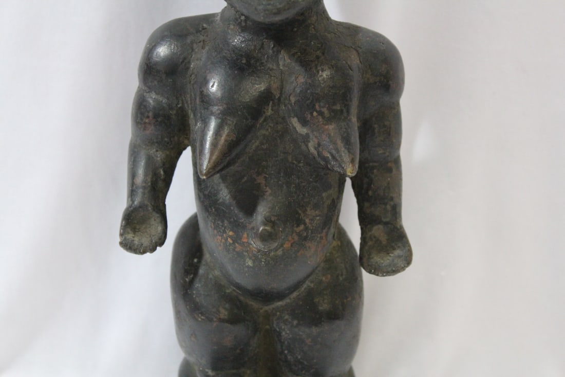 An Antique Cast Iron African Statue - 2