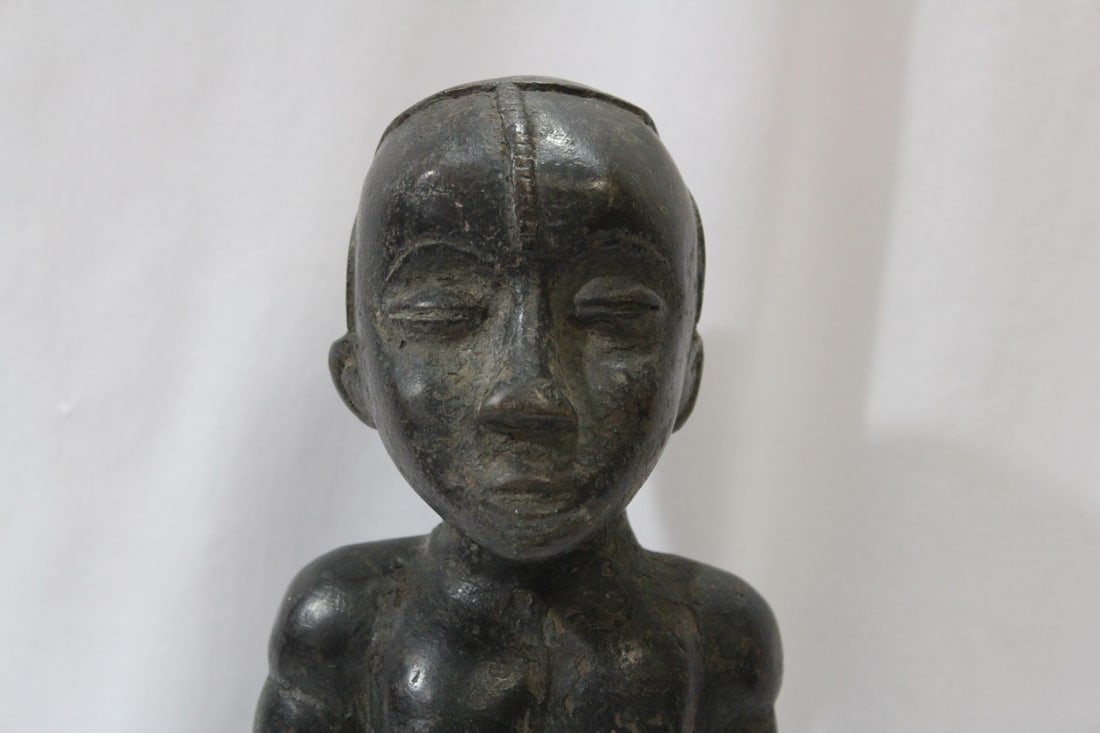 An Antique Cast Iron African Statue - 3