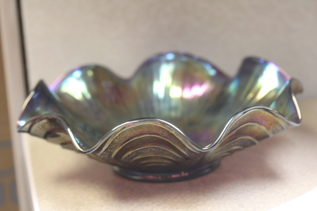 Carnival glass bowl - 6
