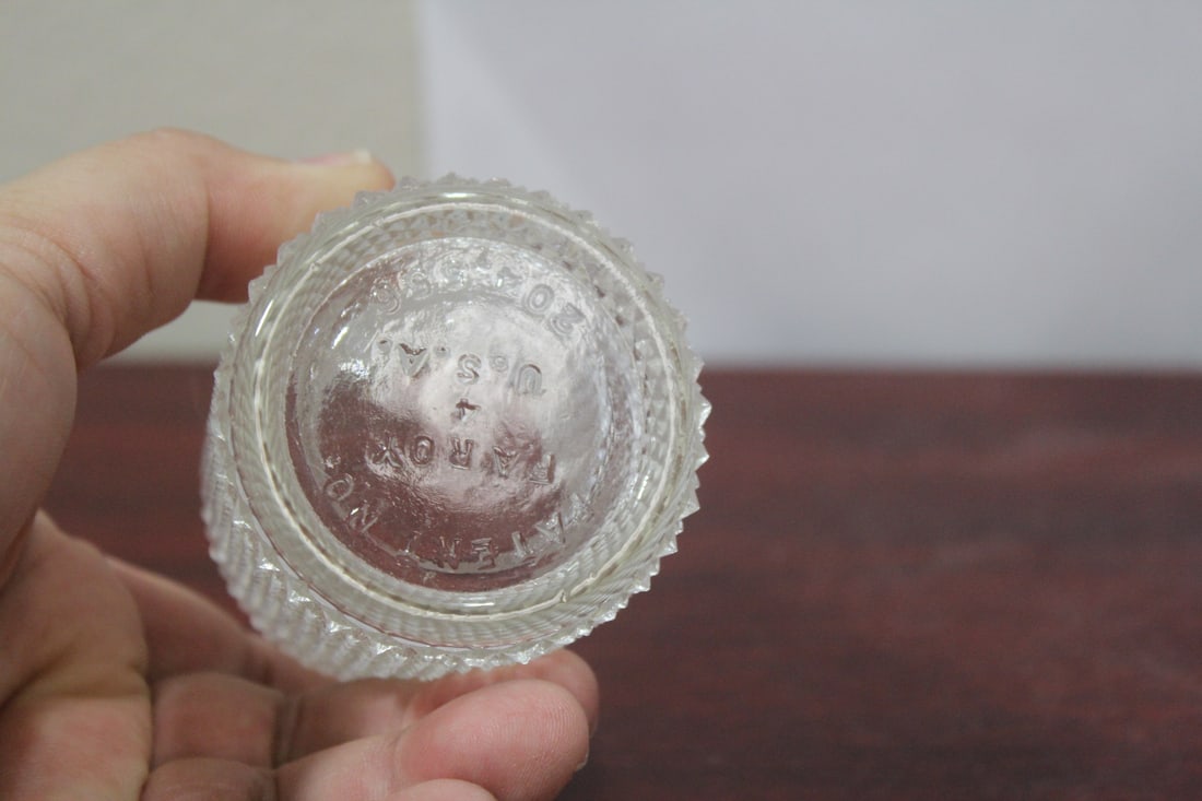 A Glass Cup - Signed Faroy, USA - 6